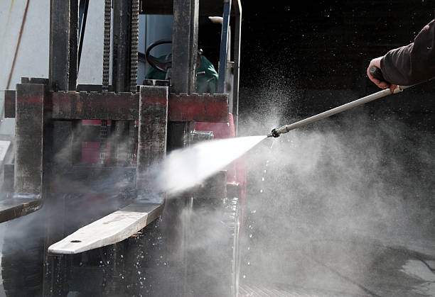Best Roof Pressure Washing  in Macdonnell Heights, NY