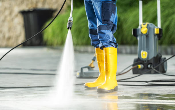 Best Concrete Pressure Washing  in Macdonnell Heights, NY